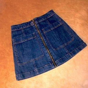 Signature 8 S Nwot Denim Loop zip pockets skirt